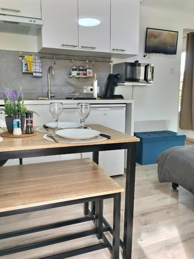 Bleu Lavande 1 - Appartement Cosy Ambiance Village Istres Extérieur photo