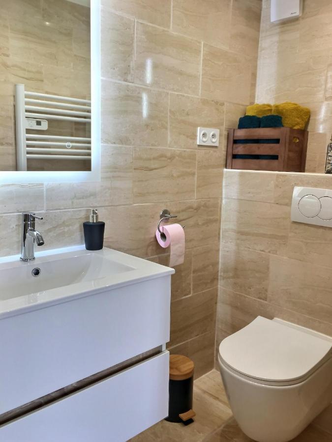 Bleu Lavande 1 - Appartement Cosy Ambiance Village Istres Extérieur photo